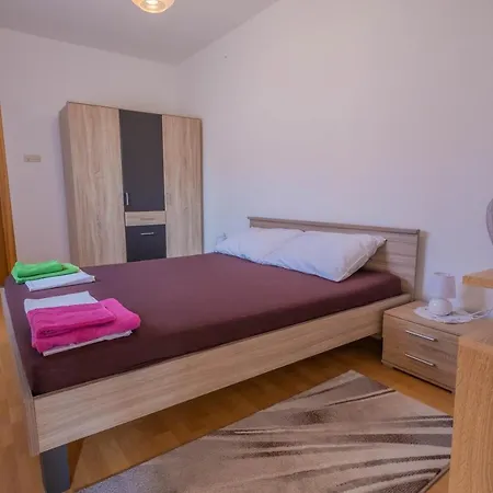 & Pejo Apartman Jadranovo
